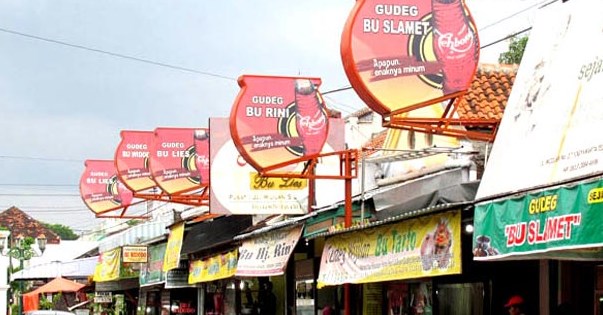 Wisata Kuliner Gudeg Wijilan