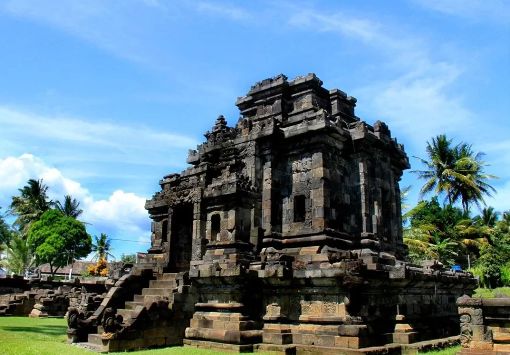 Candi Ngawen