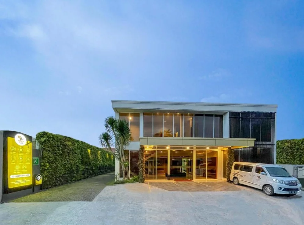 Asana Grove/The Grove Express