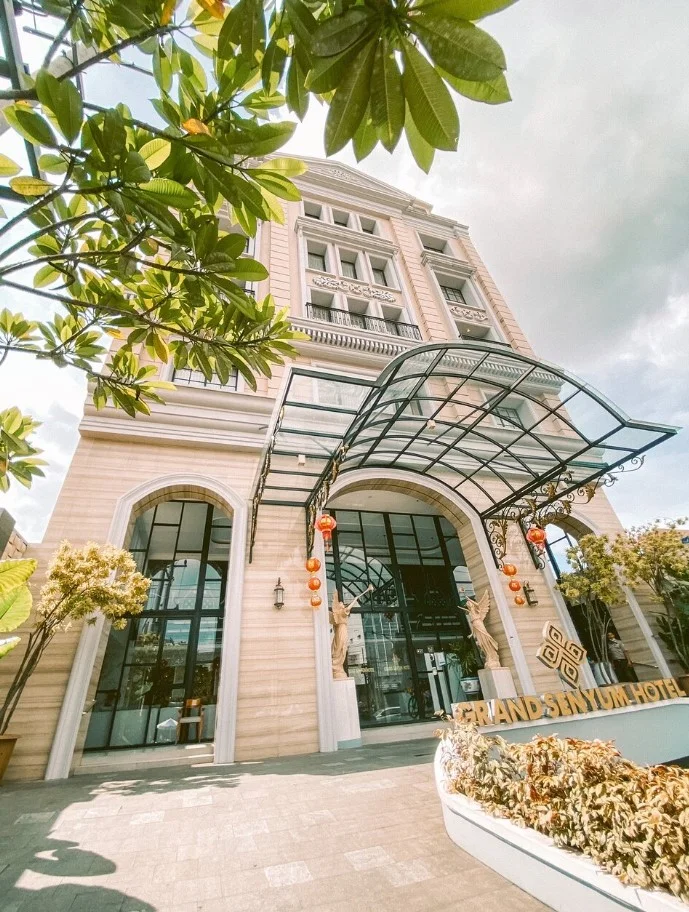 Grand Senyum Hotel
