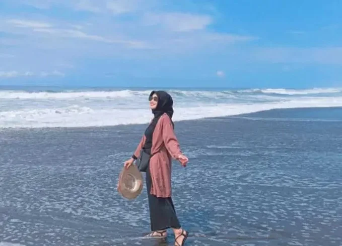 Pantai Goa Cemara