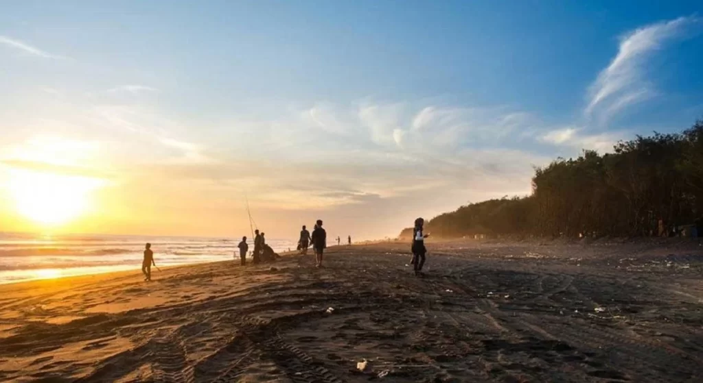 Pantai Kuwaru