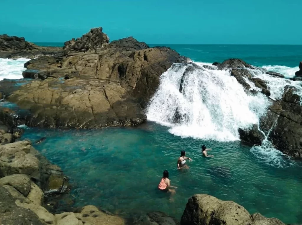 Pantai Wediombo