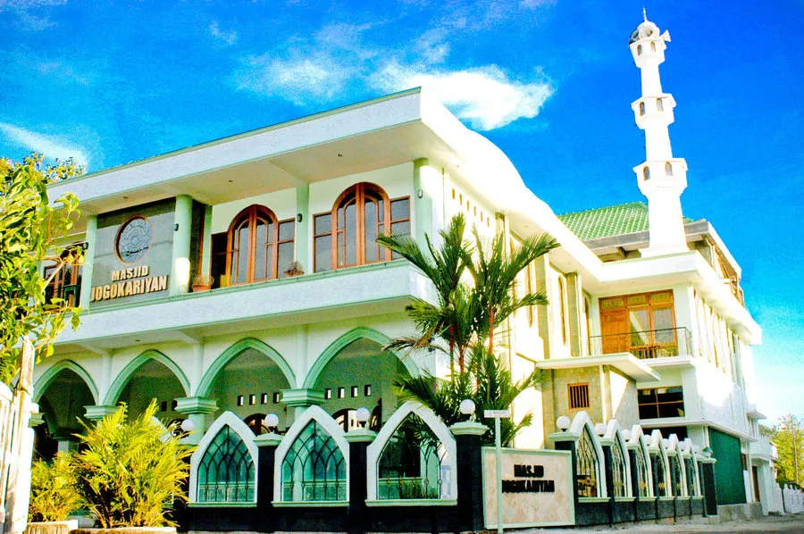 masjid jogokaryan yogyakarta