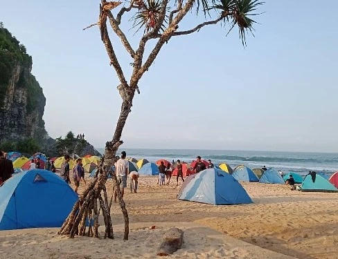 Pantai Ngrumput